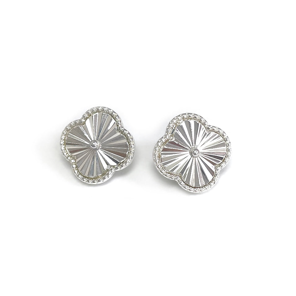 CE-4176 Dia-Cut Clover Stud Earrings