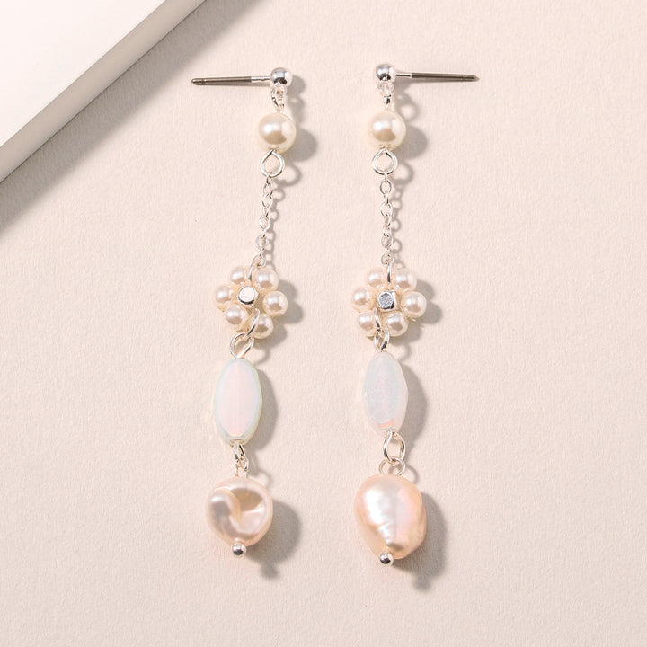 CE-4135 Pearl Drop Dangle Earrings