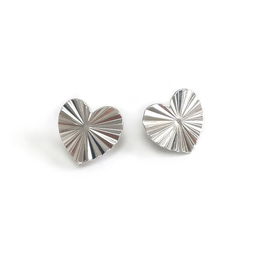 CE-4181 Dia-Cut Heart Stud Earrings